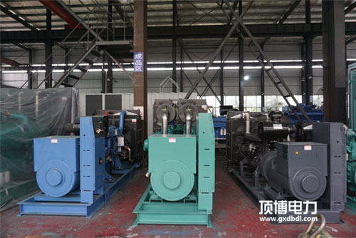 柴油發電機組氣門間隙過大過小都不行,一定要重視