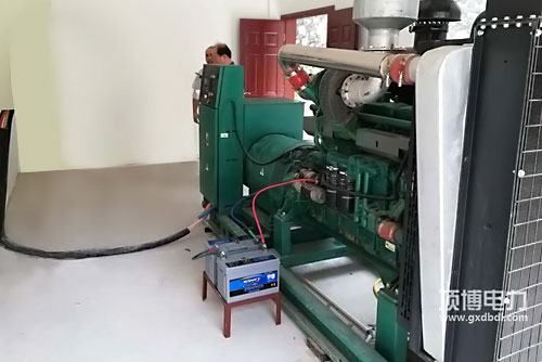 發動機應該加什么型號的機油?是越稀越好嗎