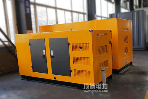 集裝箱式柴油發(fā)電機組的優(yōu)點有哪些？戶外機組一定要選擇靜音箱